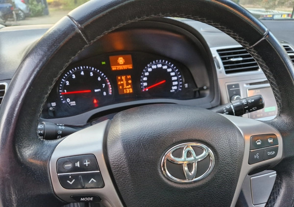 Toyota Avensis cena 41800 przebieg: 236900, rok produkcji 2012 z Płock małe 277